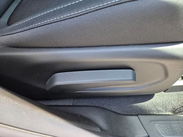 New 2026 Baltic Gray Metallic Clear-Coat Exterior Paint Jeep Laredo X image 16