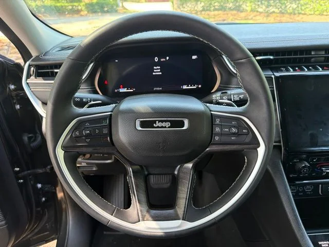 Used 2023 Gray Jeep Limited image 13