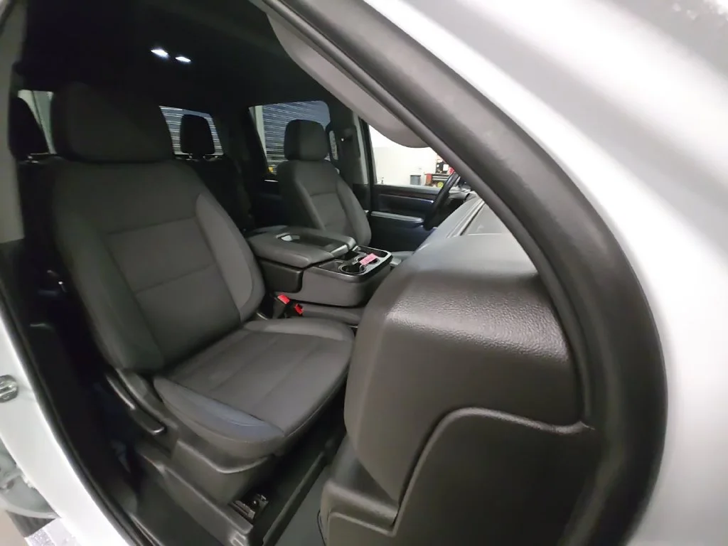 Certified Used 2025 Summit White GMC SLE image 36