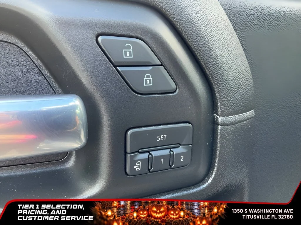 Used 2020 SILVER ICE METALLIC Chevrolet High Country image 21