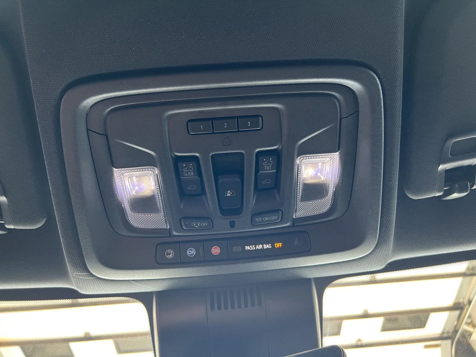 Used 2024 Black Chevrolet High Country image 21