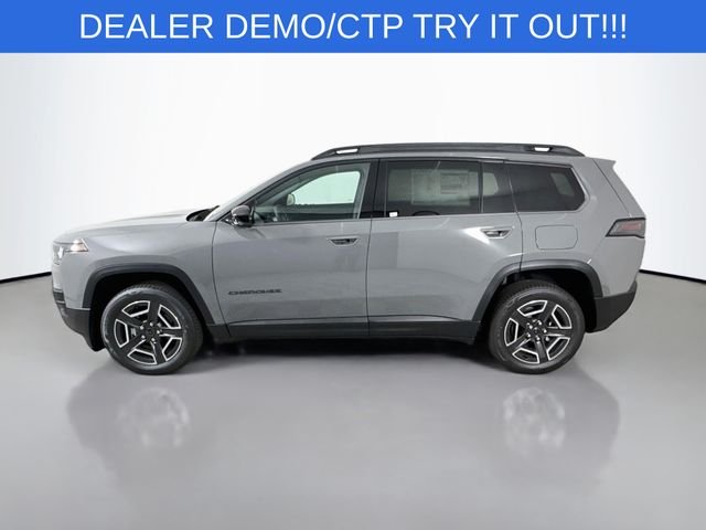 New 2026 Sting-Gray Clear-Coat Exterior Paint Jeep Limited image 4
