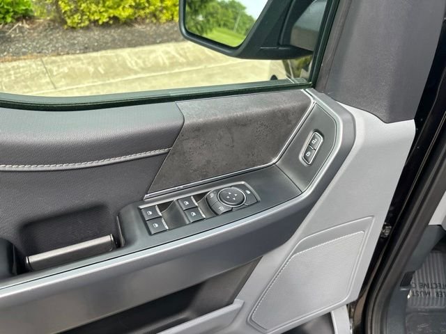 Used 2025 Black Ford XLT image 18