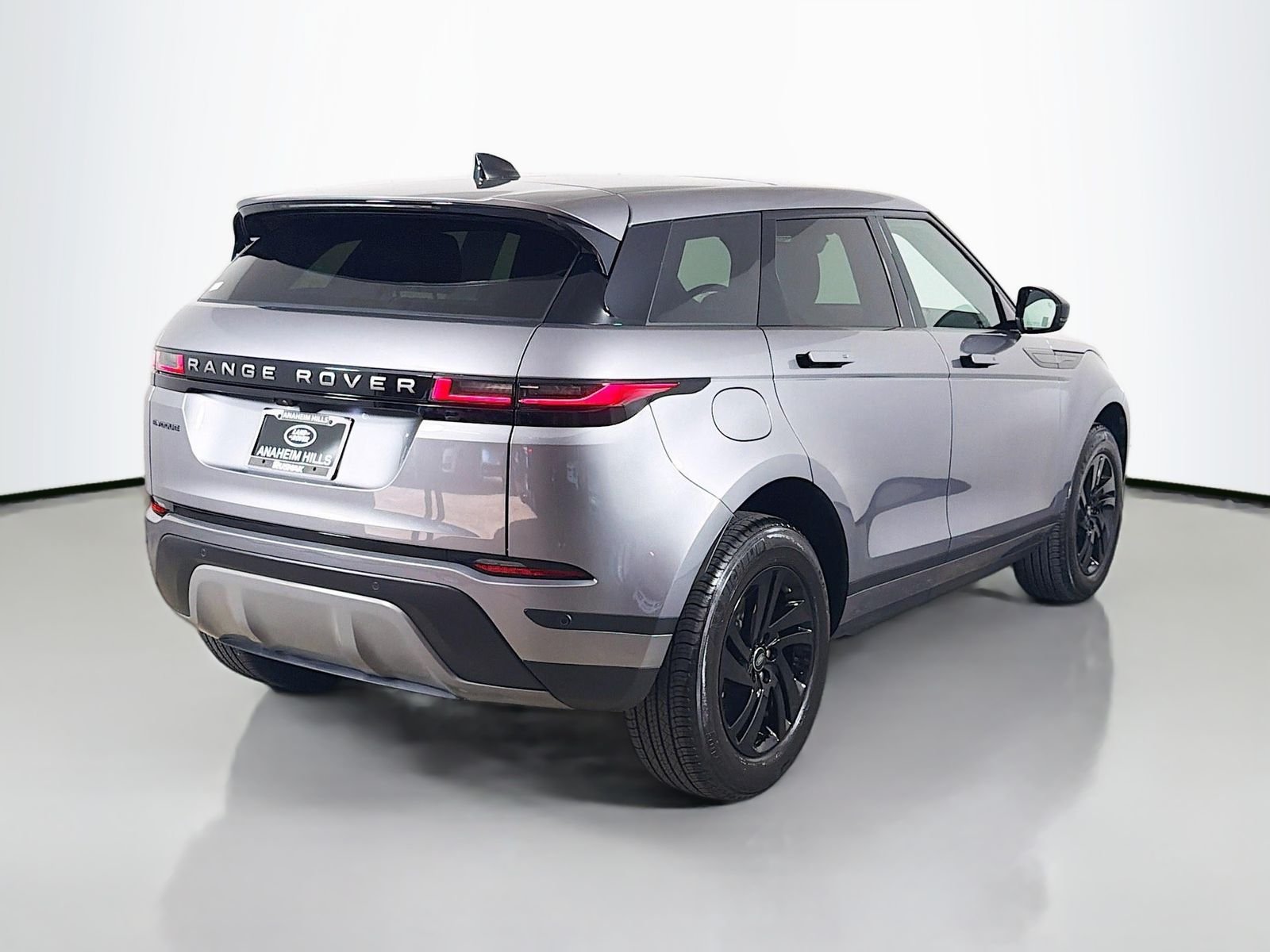 Used 2026 Eiger Gray Metallic Land Rover S image 5