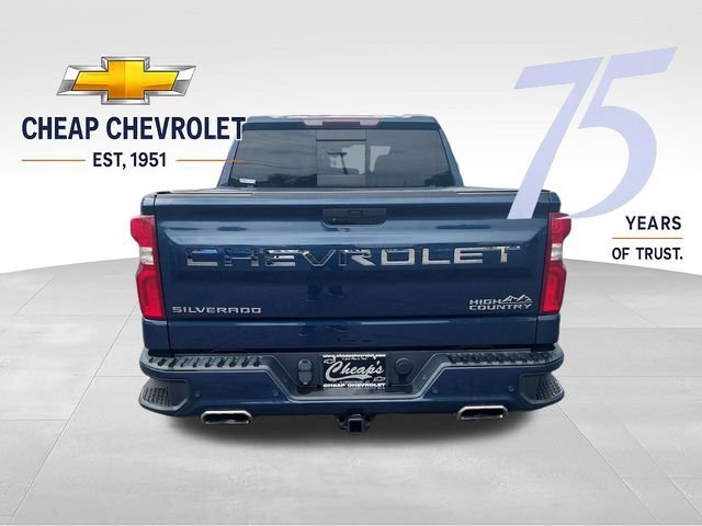 Used 2020 NORTHSKY BLUE METALLIC Chevrolet High Country image 4