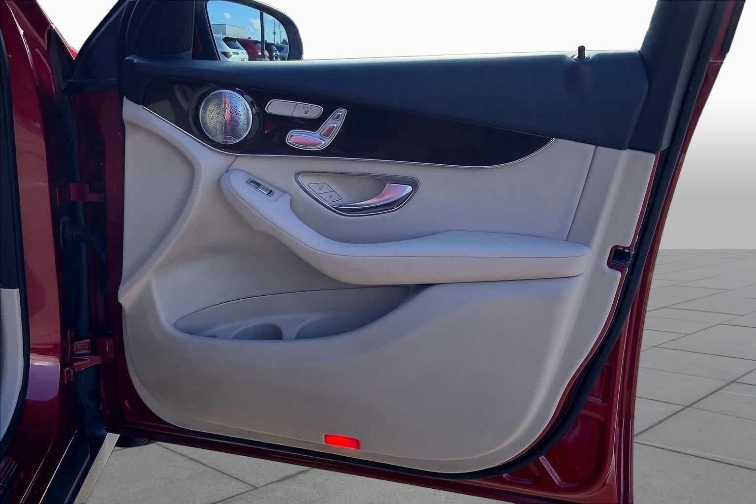 Used 2017 designo Cardinal Red Metallic Mercedes-Benz GLC 300 image 22