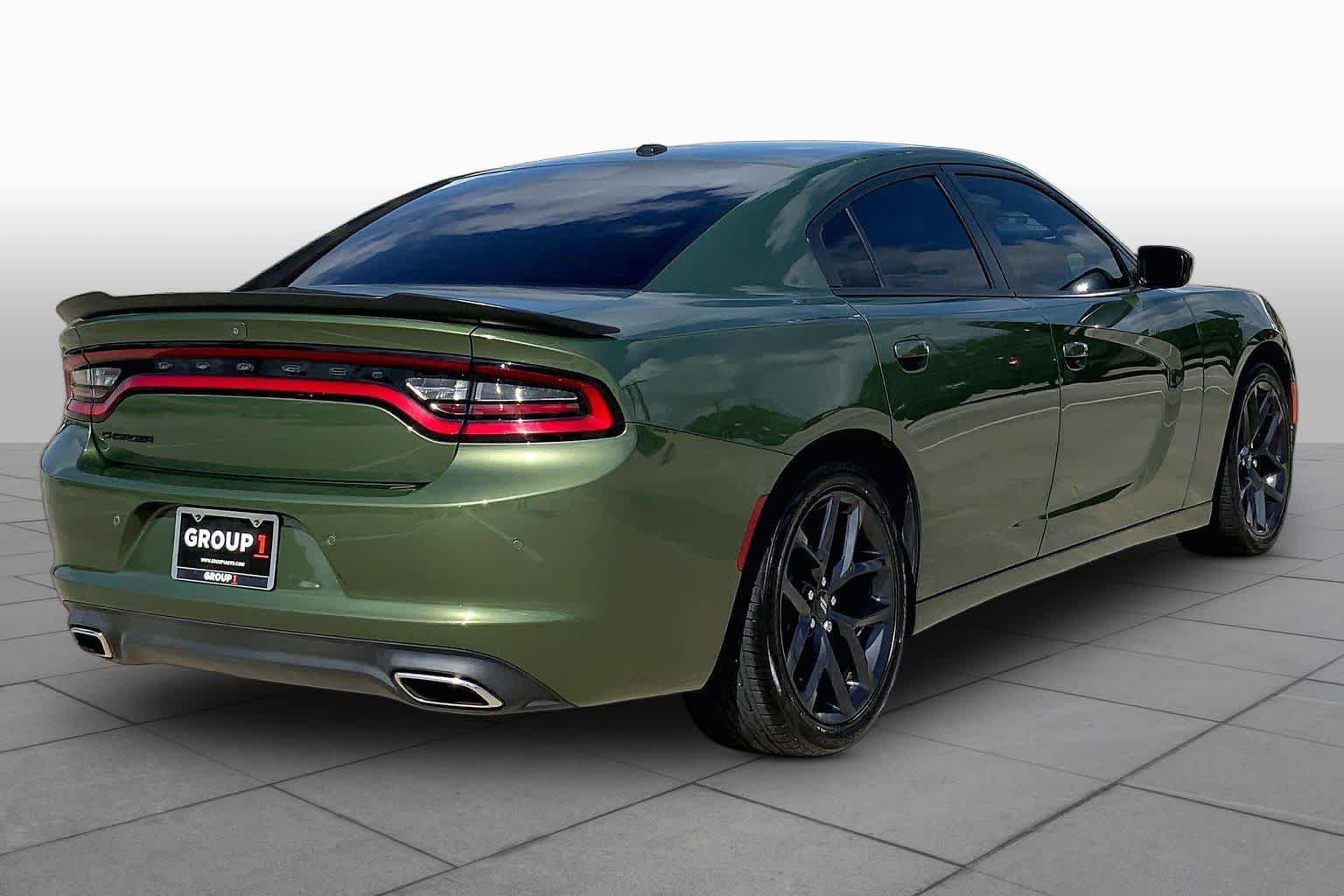 Used 2021 F8 Green Dodge SXT image 11