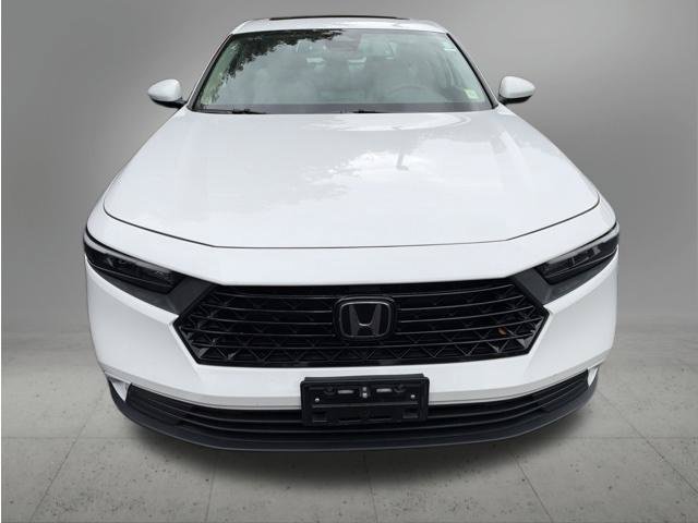 Certified Used 2023 Platinum White Pearl Honda EX image 3