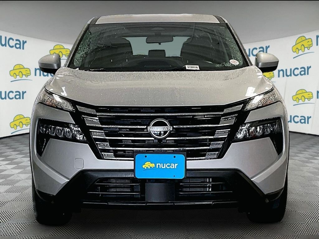 Used 2025 Silver Nissan SV image 2