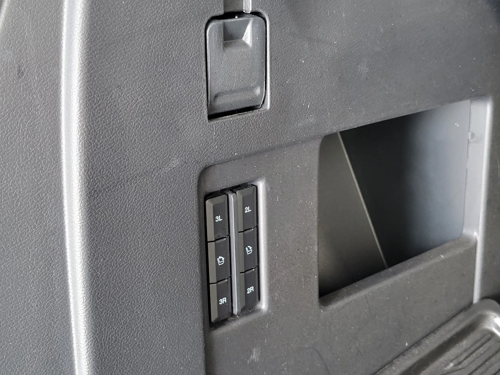 Used 2024 Gray Ford XLT image 31