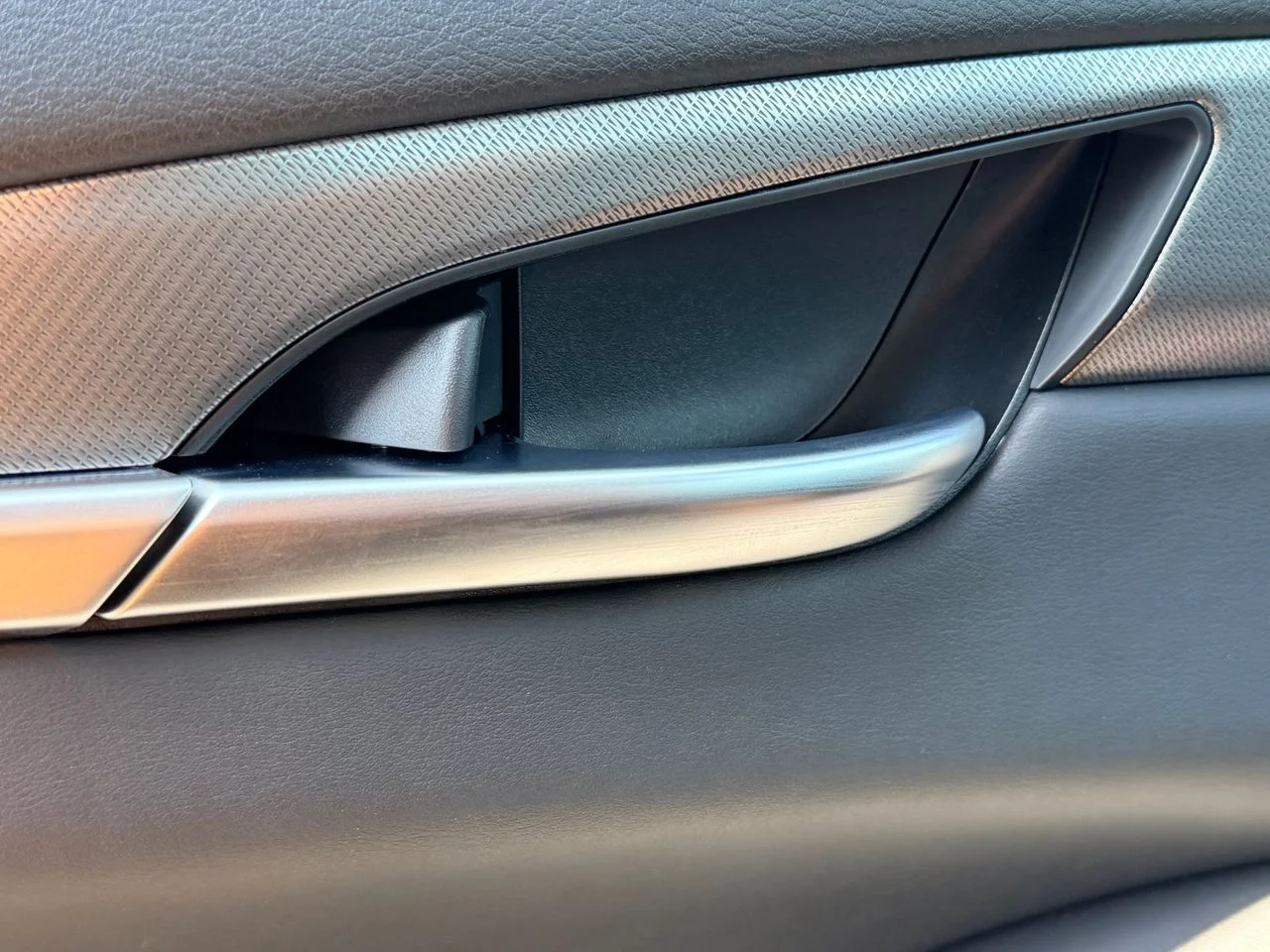 New 2027 GRAND BLUE INFINITI Luxe FWD image 17