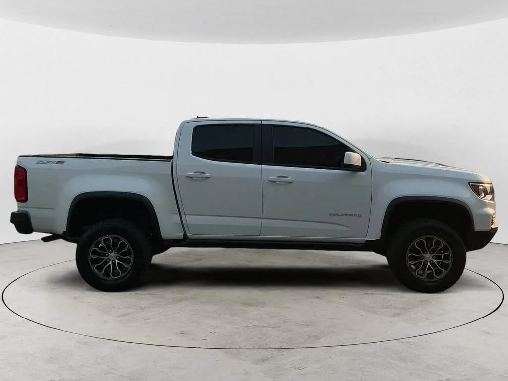 Used 2021 SUMMIT WHITE Chevrolet 4WD ZR2 image 4