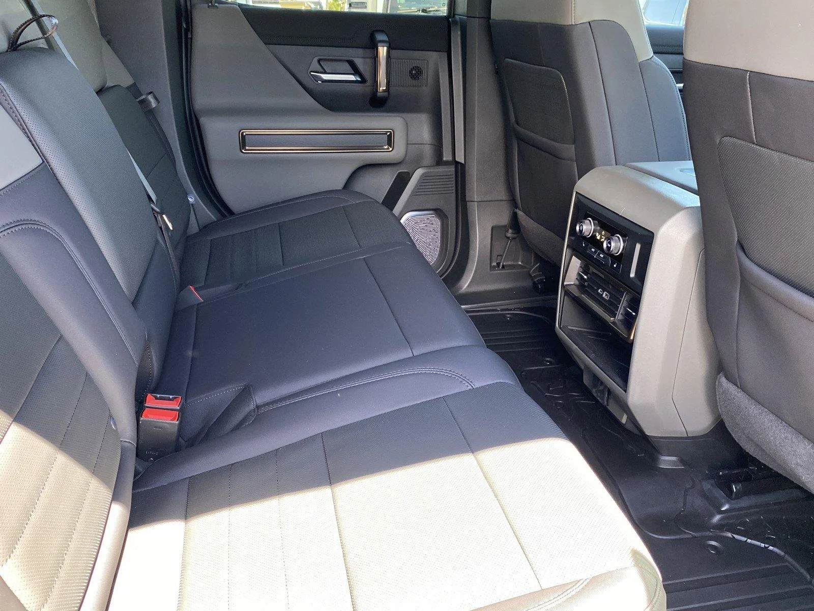 New 2025 Deep Aurora Metallic (Dark Bronze) GMC 3X image 9