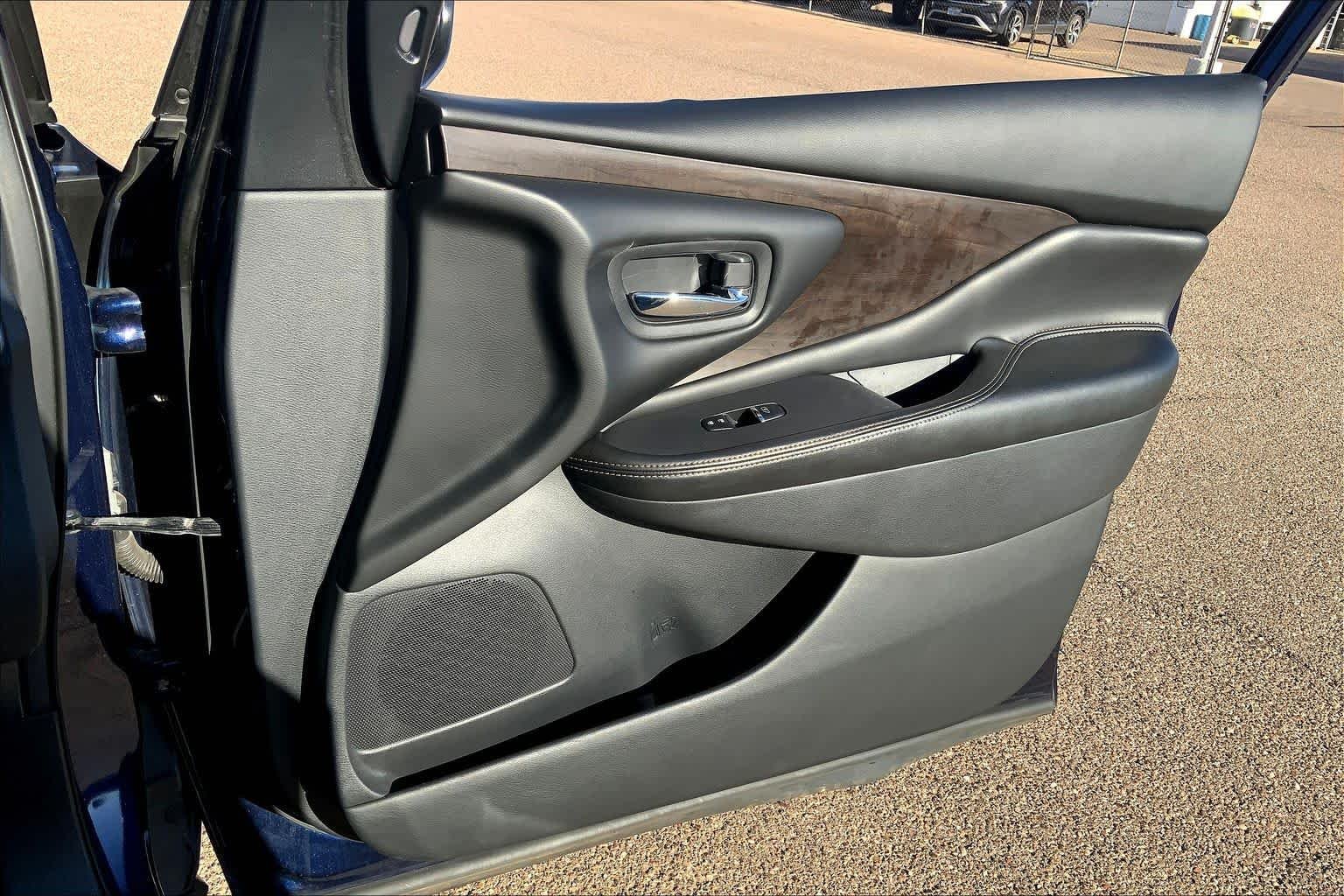 Used 2023 Deep Ocean Blue Pearl Nissan Platinum image 23