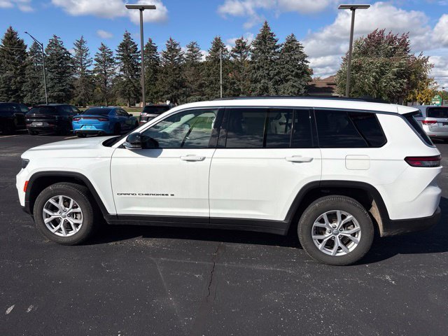 Used 2021 Bright White Clearcoat Jeep Limited image 16