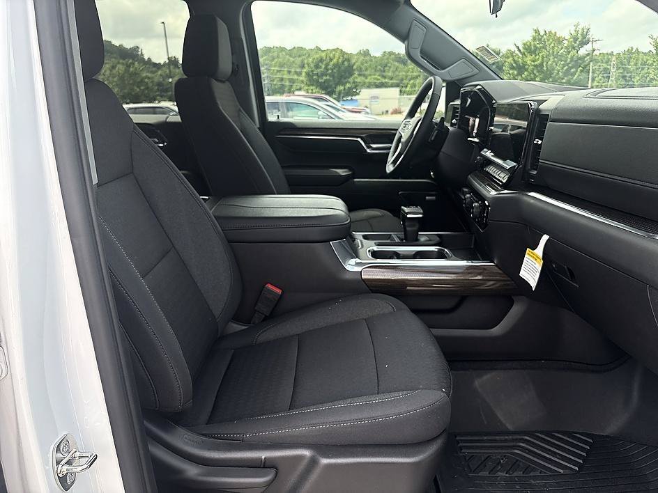 Used 2024 Summit White Chevrolet LT Trail Boss image 19