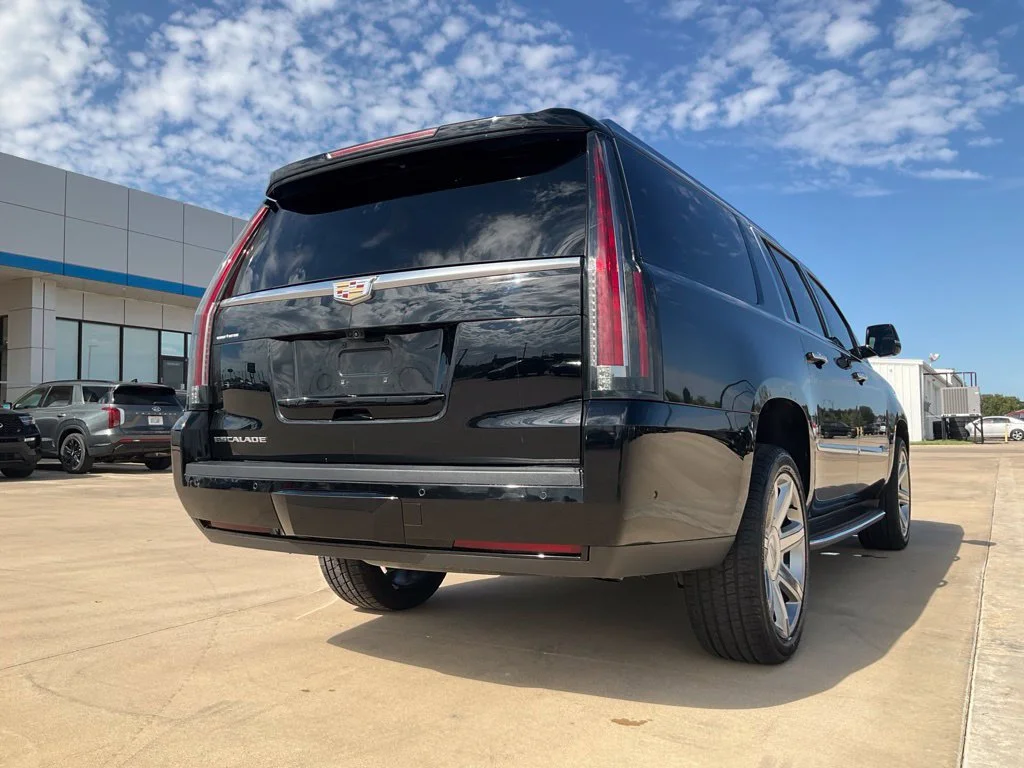 Used 2018 BLACK RAVEN Cadillac Luxury image 69