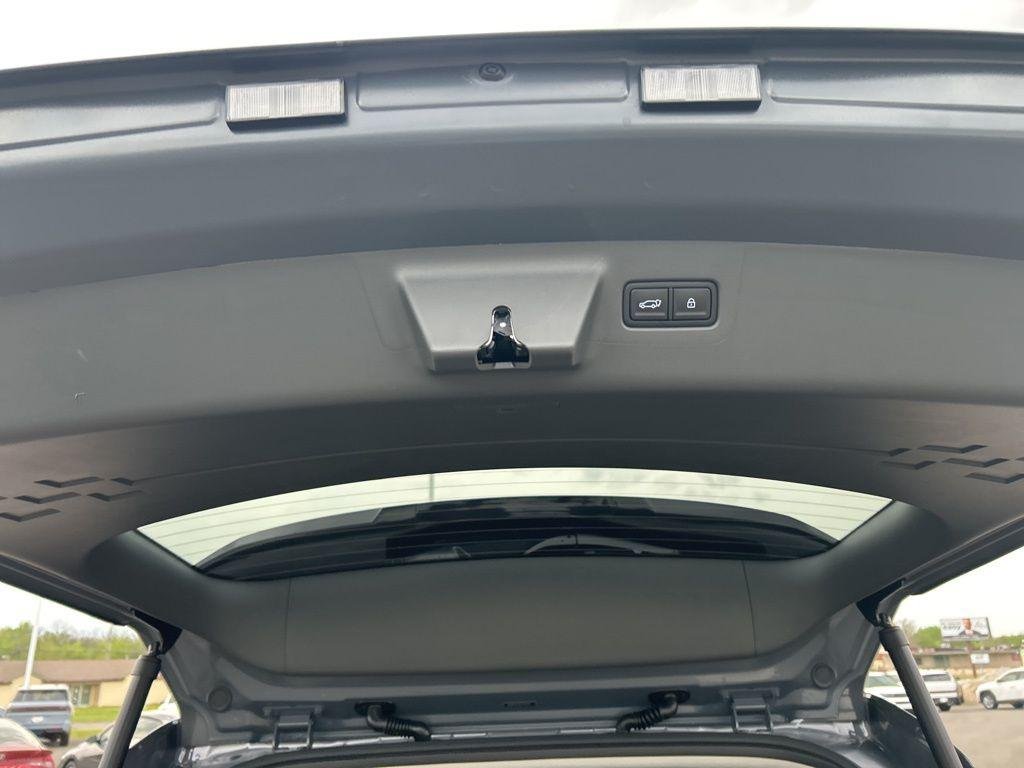 New 2026 Gray Hyundai SEL image 8