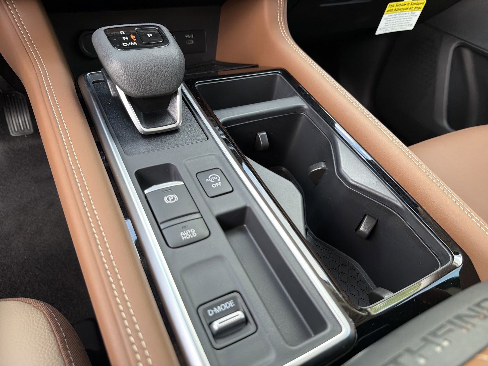 New 2026 White Nissan Platinum image 14