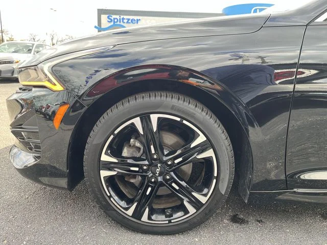 Used 2024 Black Kia GT-Line image 21