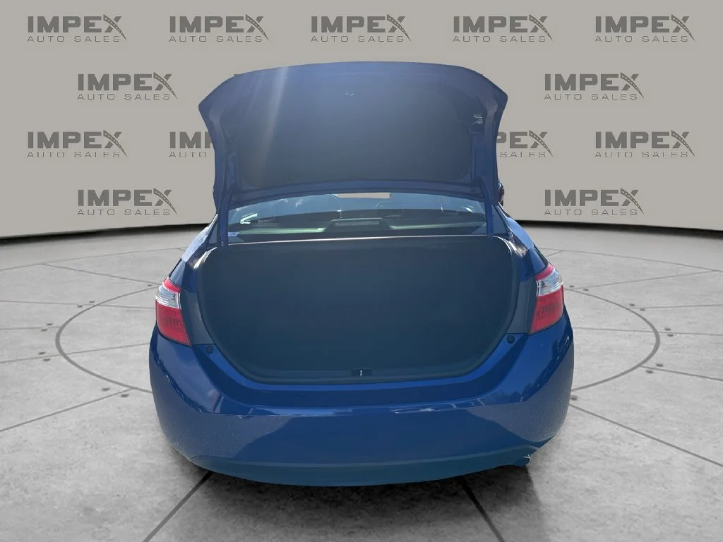 Used 2015 Blue Toyota S image 26