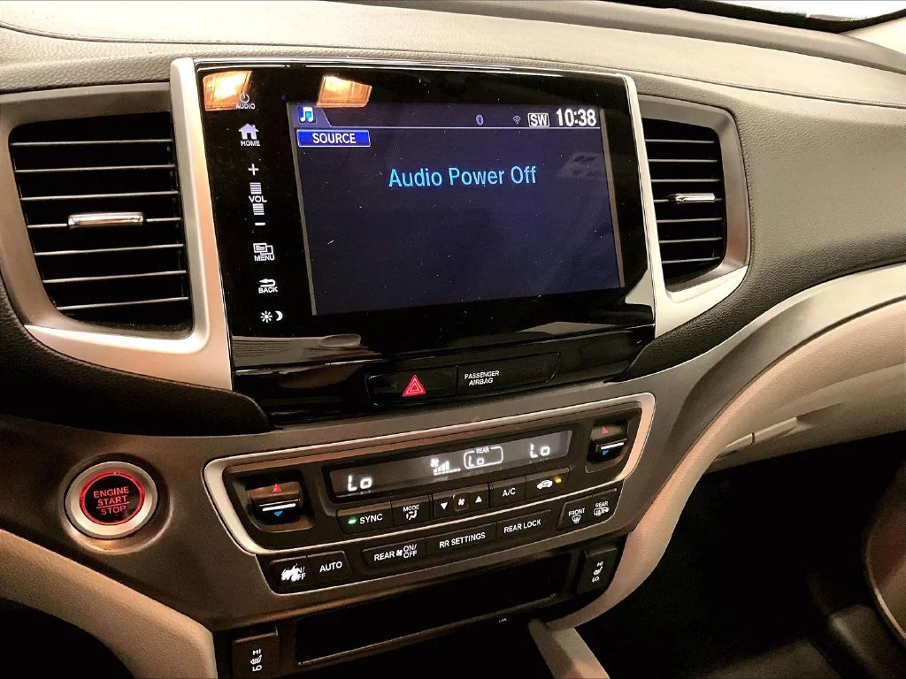 Used 2018 Blue Honda EX-L image 15
