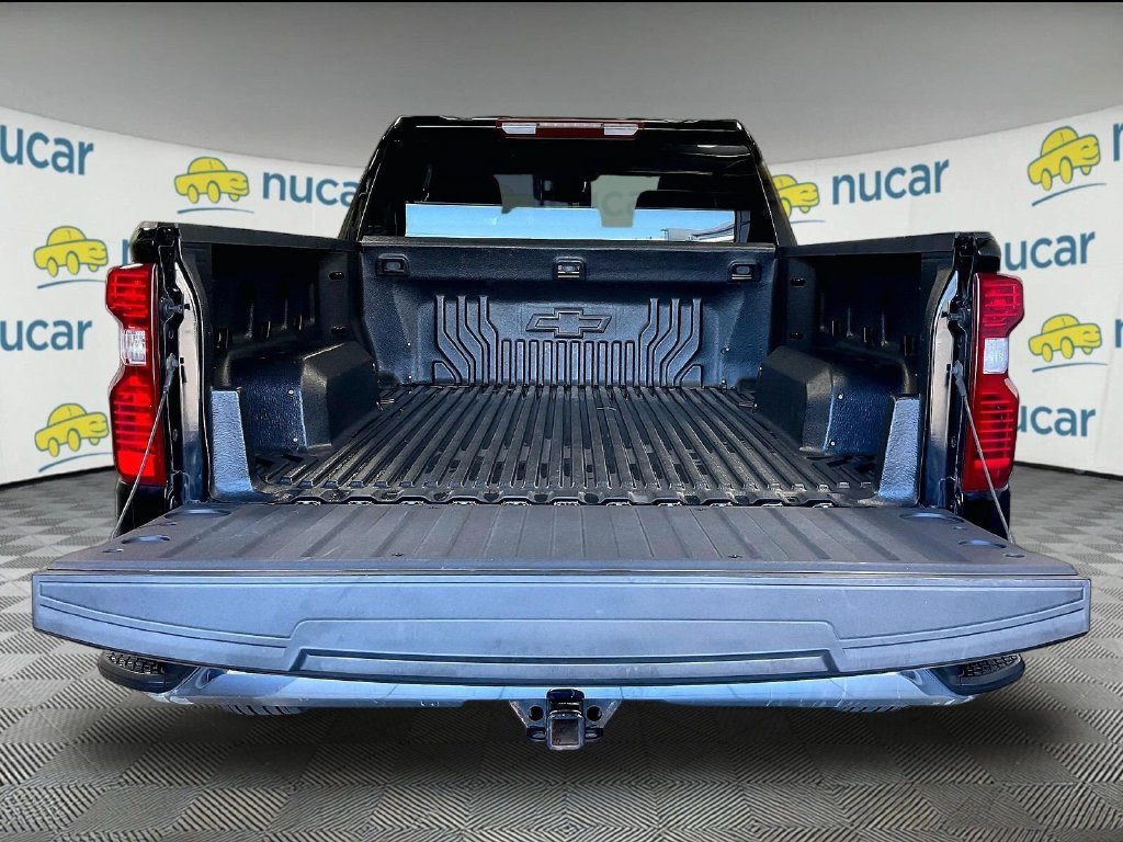 Used 2024 Black Chevrolet LT image 31