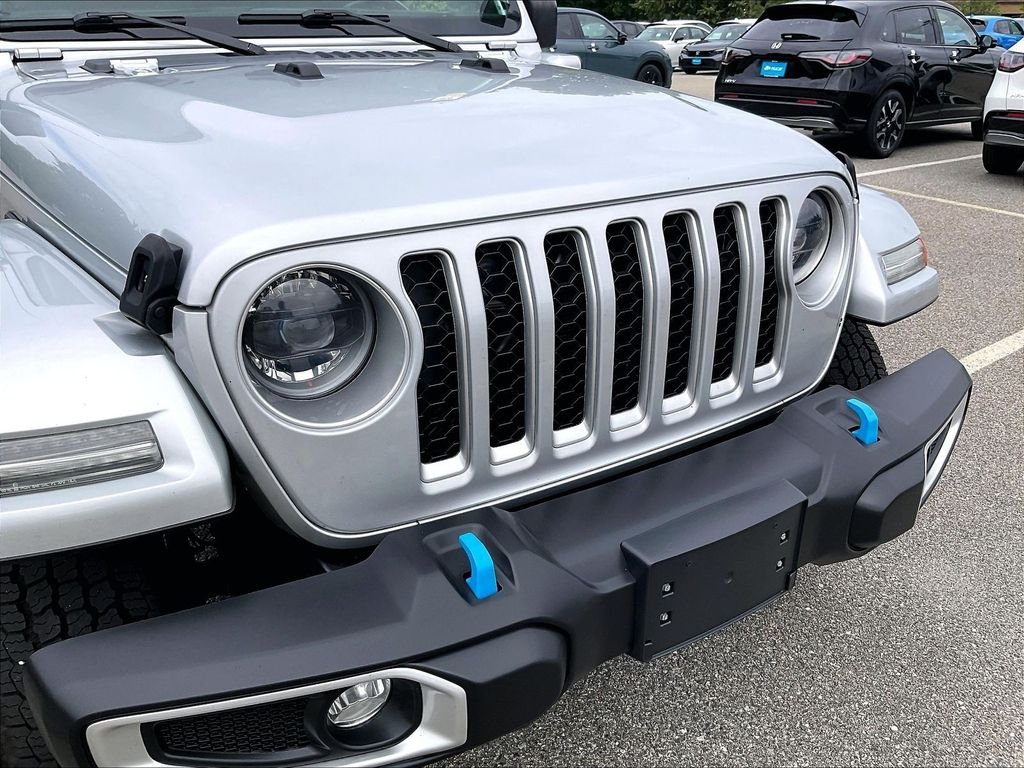 Used 2023 Silver Jeep Sahara 4xe image 30