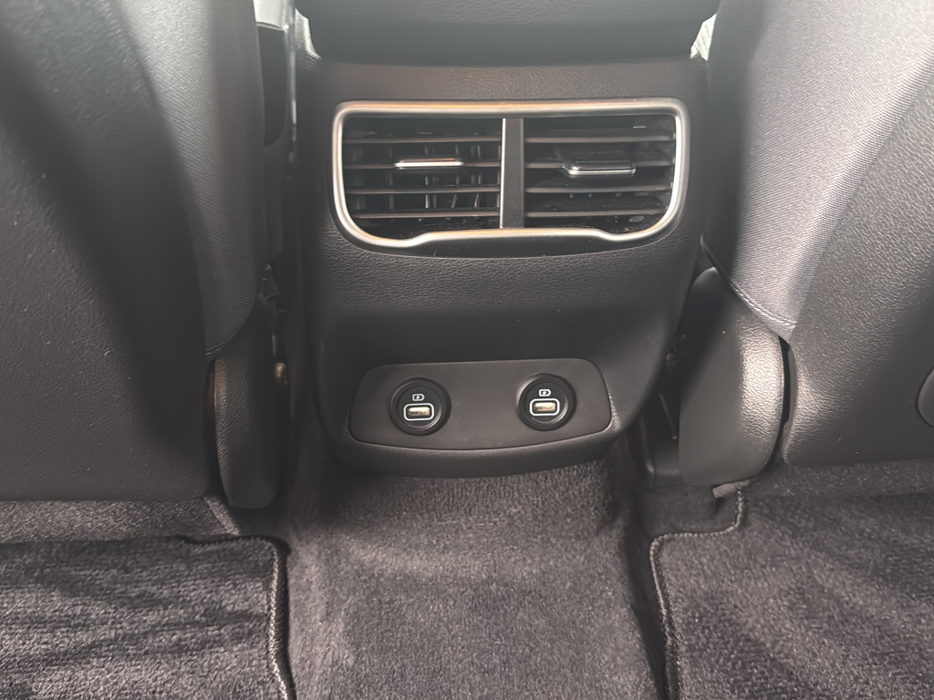 Used 2023 White Hyundai SEL image 30