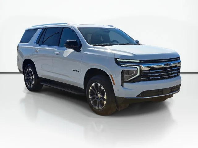 New 2027 Summit White Chevrolet LT image 4