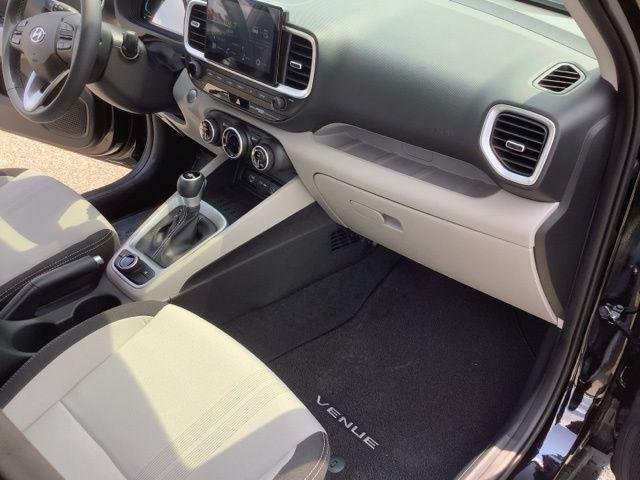 New 2026 Onyx Black Hyundai SEL image 21