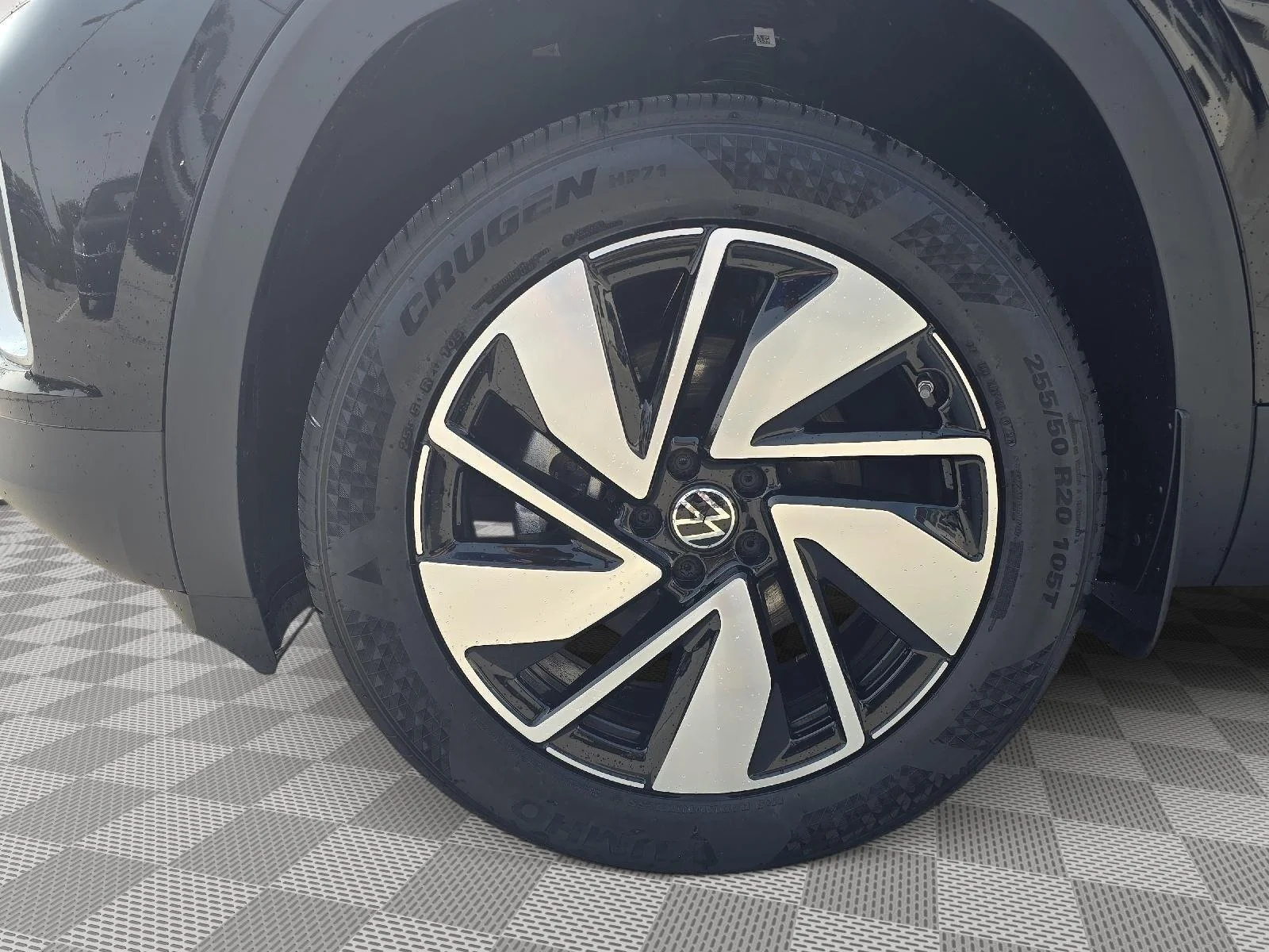 New 2026 Deep Black Pearl Volkswagen 2.0T SEL image 4