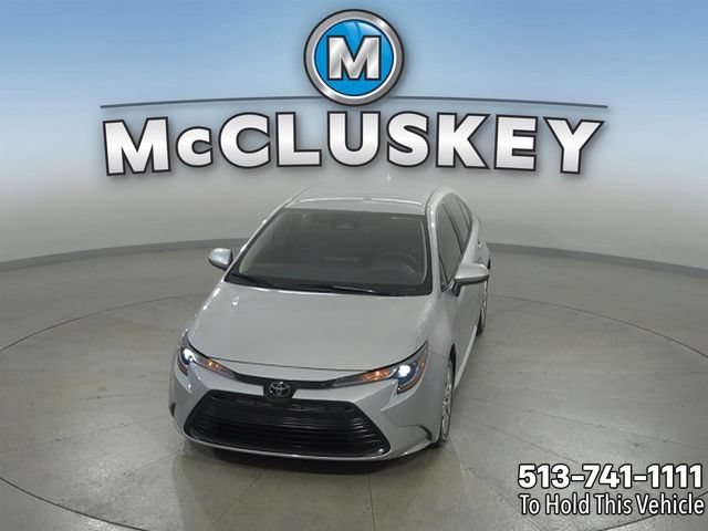 2025 Toyota Corolla LE - Photo 16