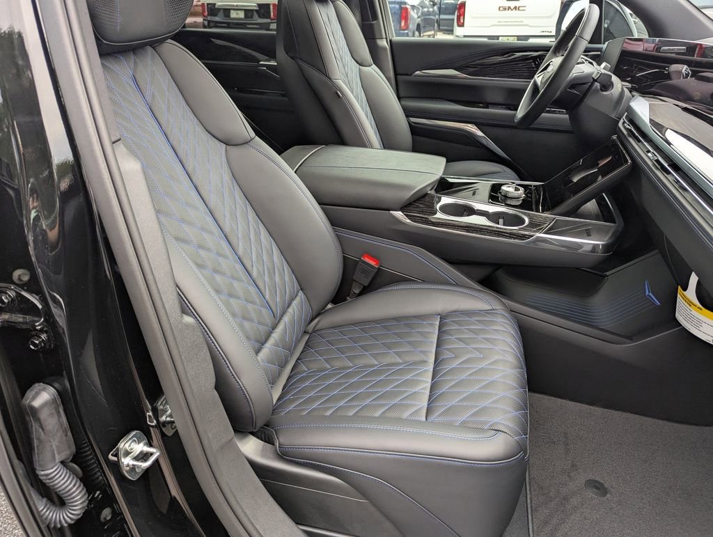 2026 Cadillac Escalade IQL Luxury - Photo 81