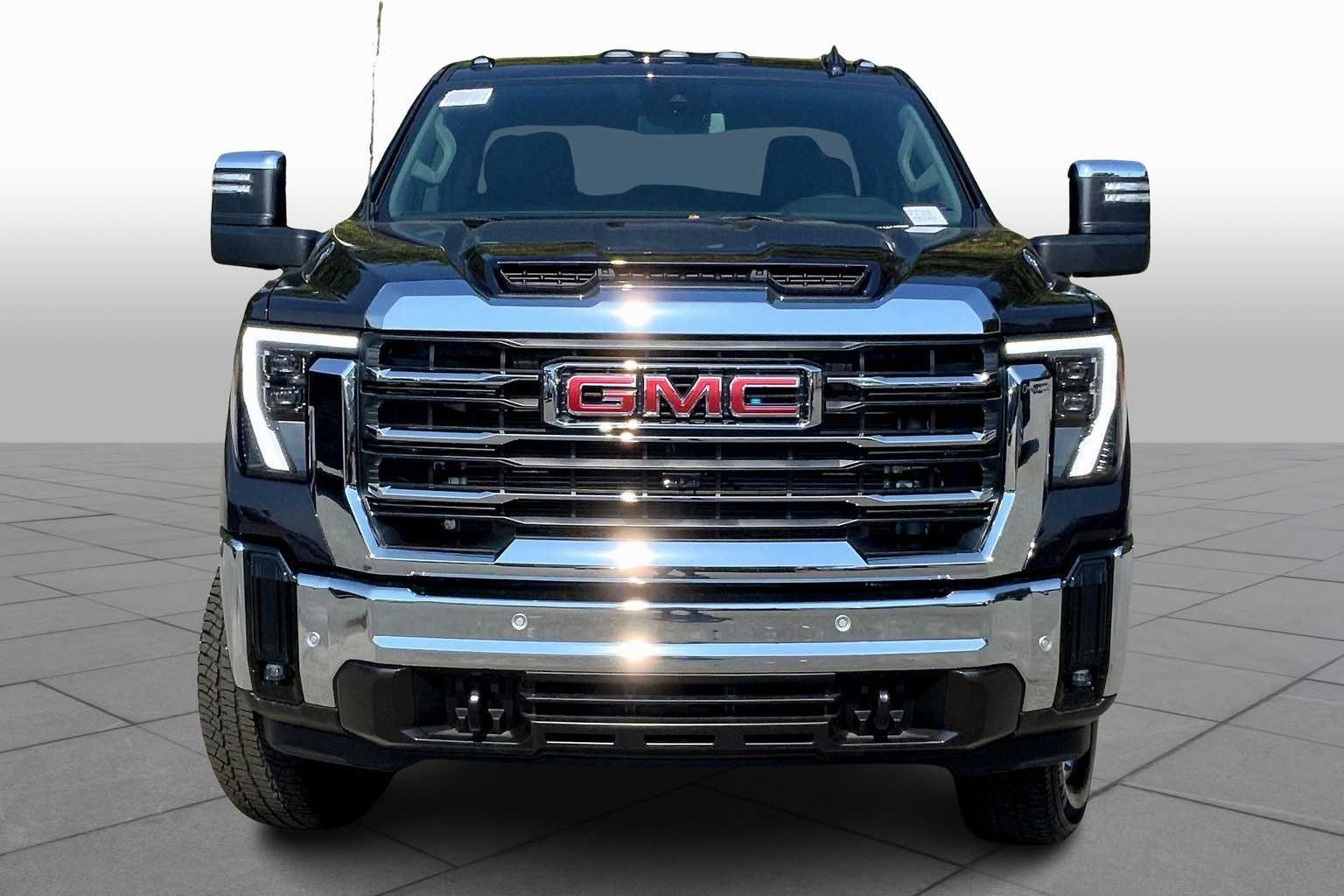2025 GMC Sierra 3500HD SLT - Photo 3