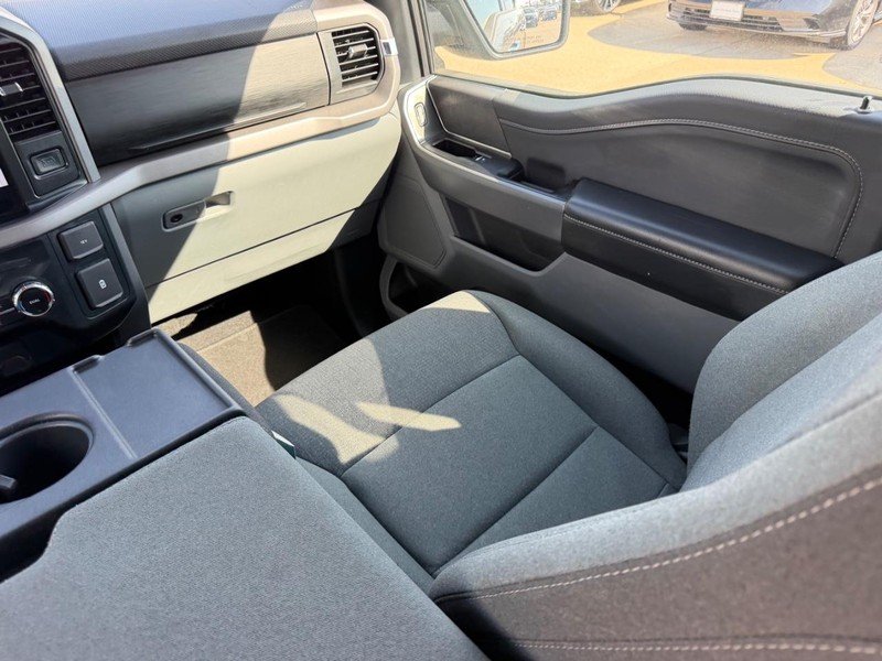 Used 2025 Carbonized Gray Metallic Ford XLT image 15