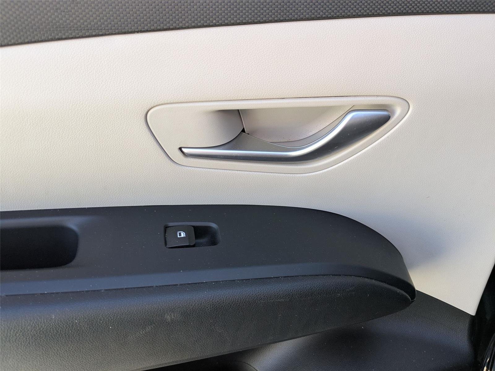 Used 2024 Black Pearl Hyundai SEL image 21