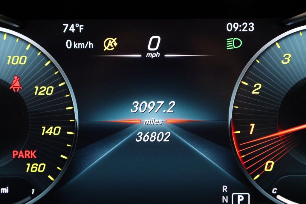 Certified Used 2022 Cirrus Silver Metallic Mercedes-Benz GLC 300 image 17