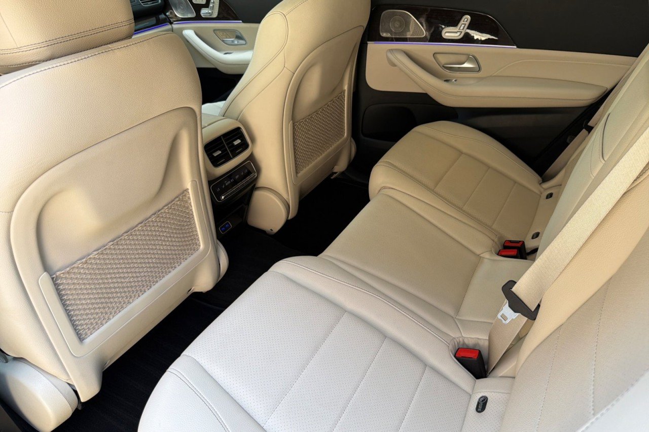 Used 2026 SELENITE GREY METALL Mercedes-Benz GLS 450 image 11