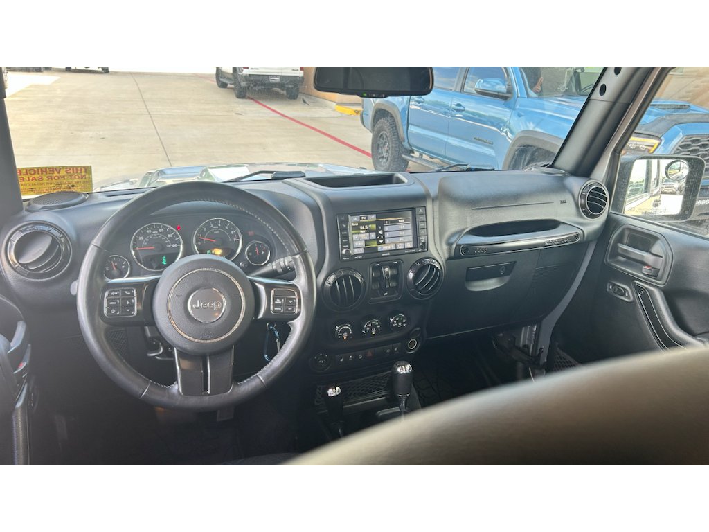 Used 2017 Silver Jeep Unlimited Sahara image 20