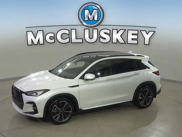 Used 2023 White INFINITI SPORT image 1