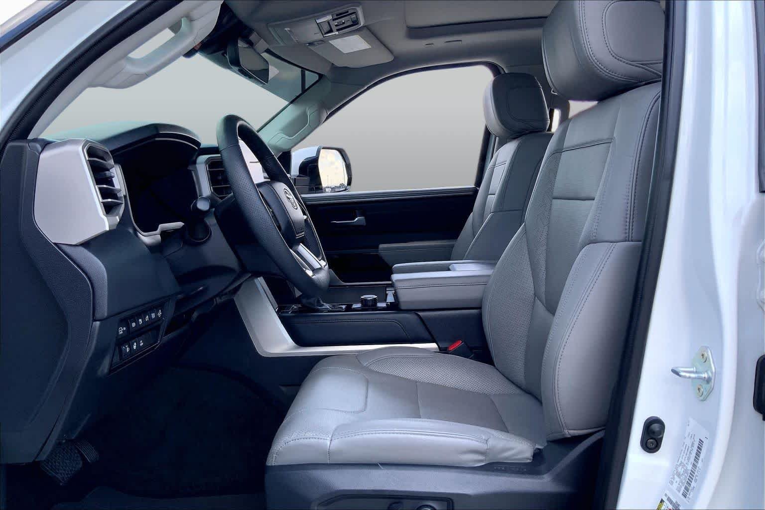 Used 2023 Wind Chill Pearl Toyota Limited image 8