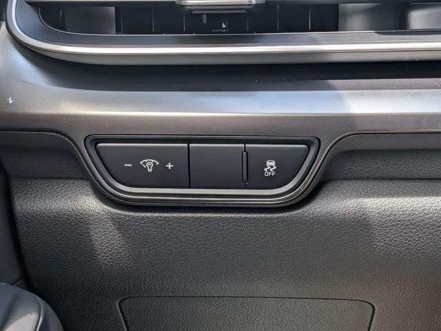 New 2026 Ivory Silver Kia SX image 27