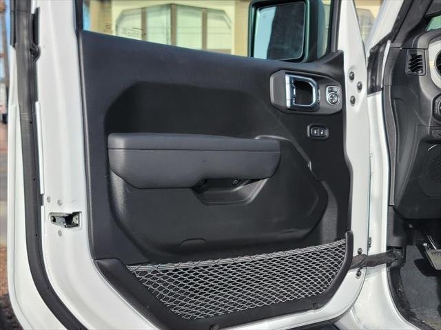 New 2026 Bright White Clear-Coat Exterior Paint Jeep Willys image 8