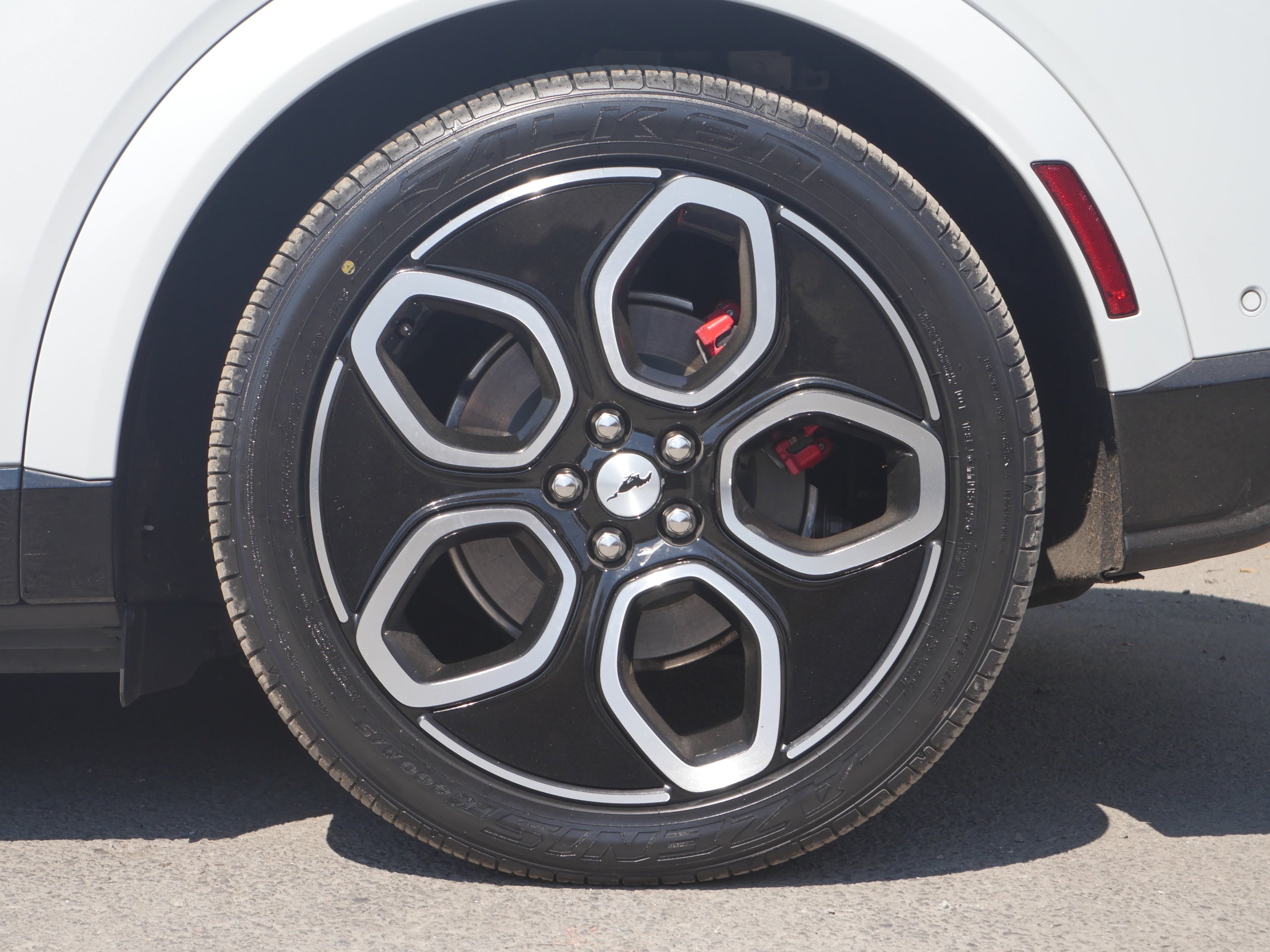 Certified Used 2023 Star White Metallic Tri-Coat Ford GT image 23
