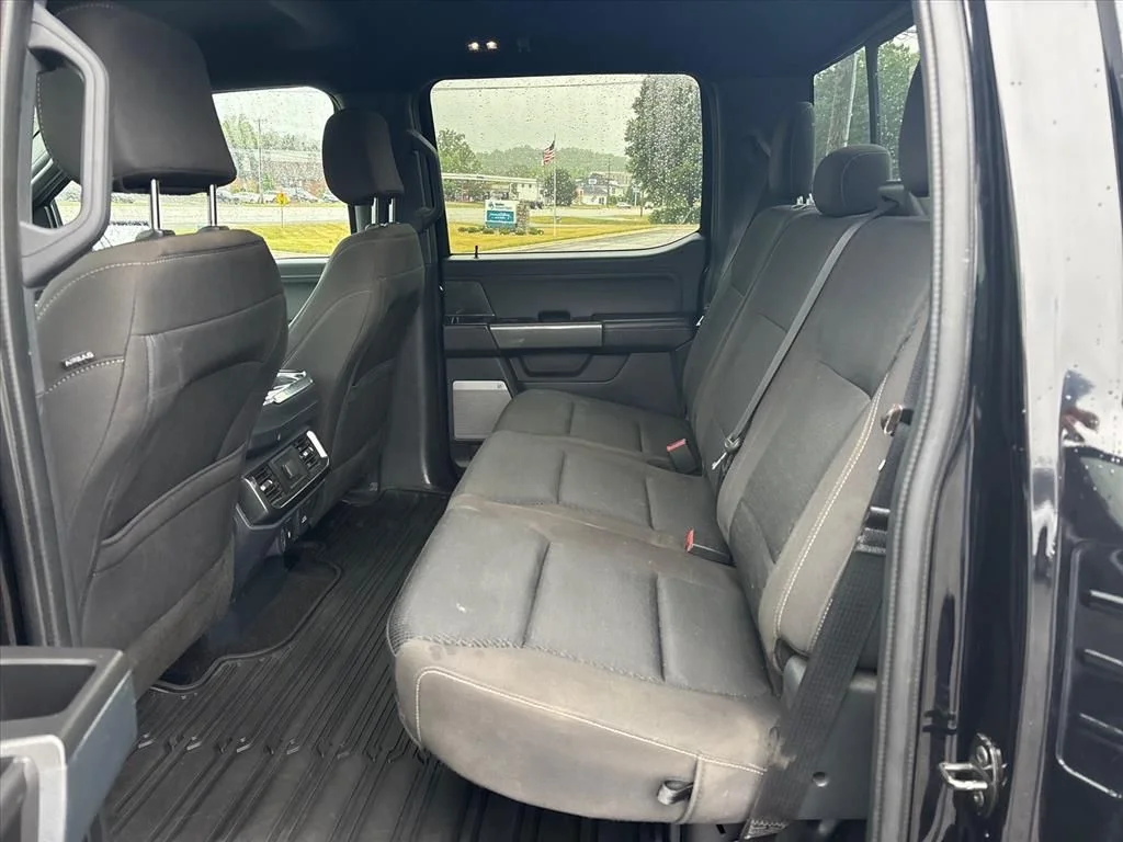 Used 2022 Black Ford XLT image 17