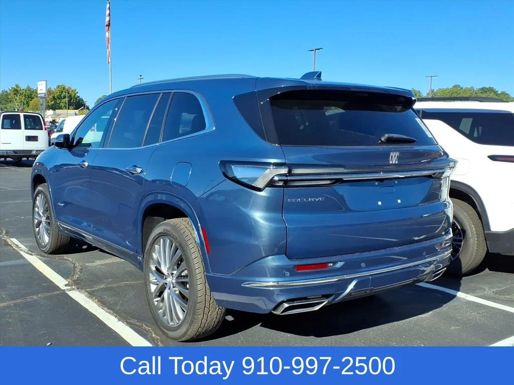 Used 2026 Ocean Blue Metallic Buick Avenir image 4