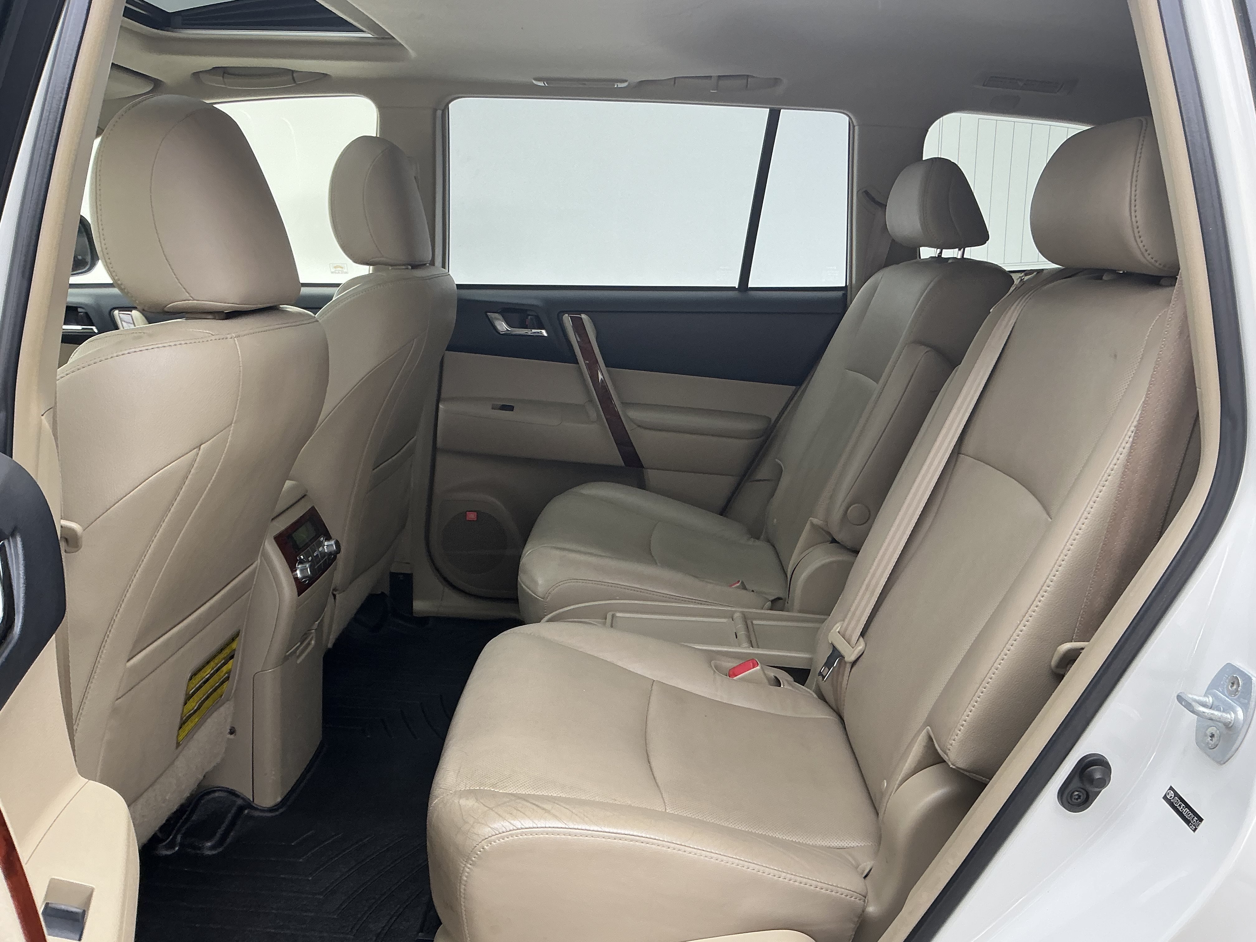 2013 Toyota Highlander Limited Hybrid - Photo 19