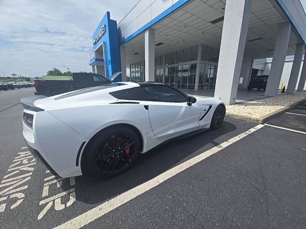 Used 2016 White Chevrolet Stingray Z51 image 8