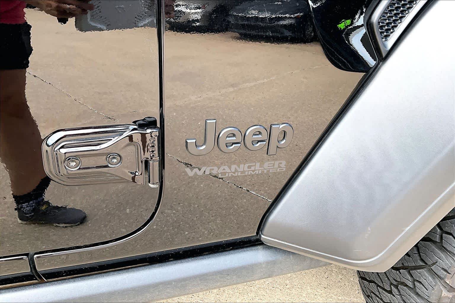 Used 2022 Black Clearcoat Jeep Unlimited Sport Altitude image 19